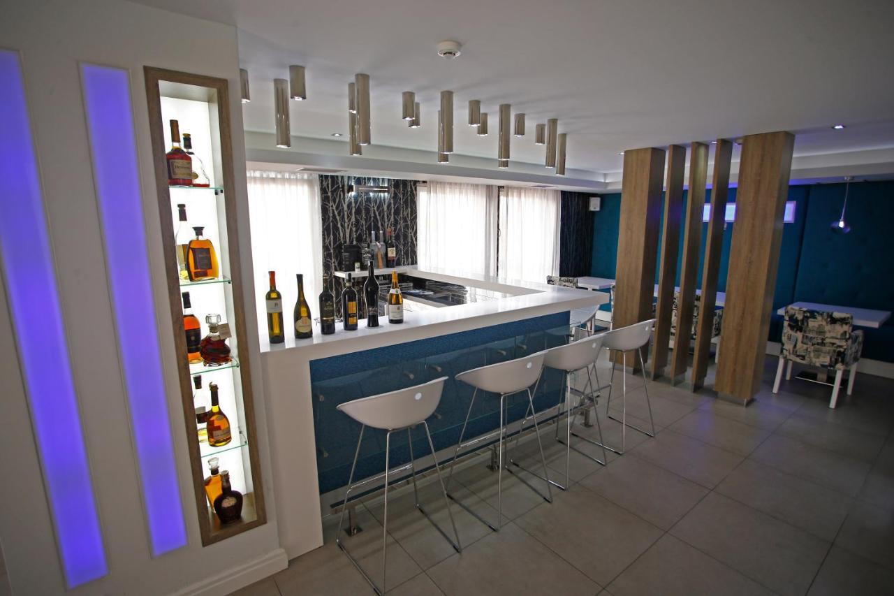 Rox Motel Modrica Dış mekan fotoğraf